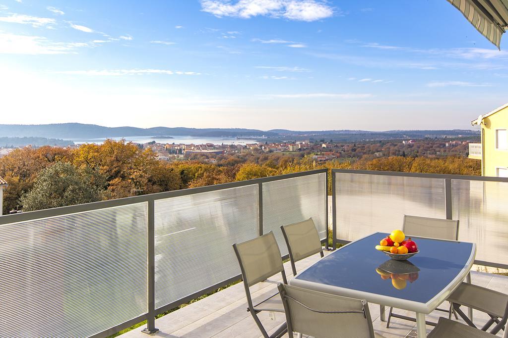 Holiday Home Magic View Medulin Oda fotoğraf